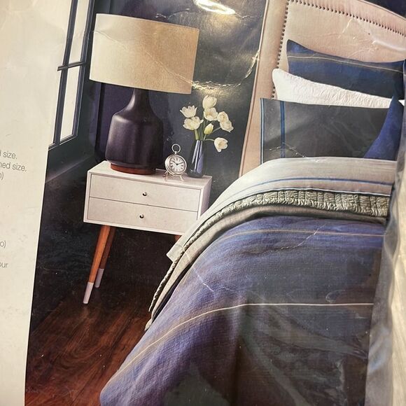 Distinctly Home Marin Stripe 4 piece Sheet Set DOUBLE - Picture 2 of 5